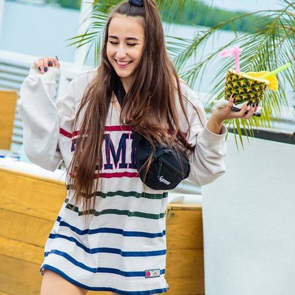 Meet your Posher, Rebecca - Picture 1 of 1